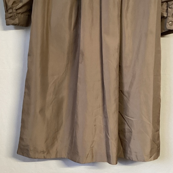 Vintage Rain Shedder Elegant Women’s Tan Long Light Weight Trench Coat Size 9/10 - Picture 8 of 11